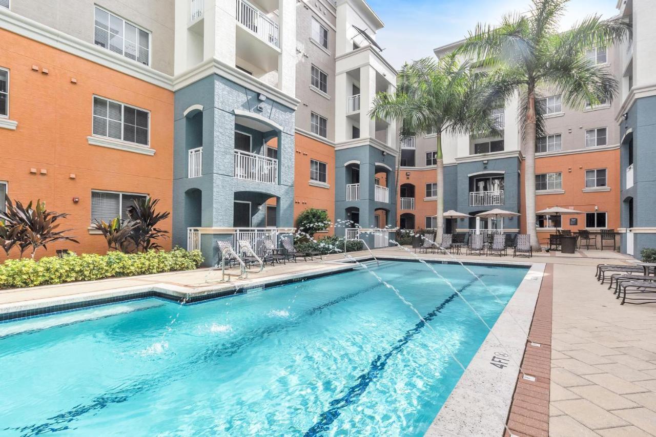 Dharma Home Suites South Miami At Red Road Commons Pokój zdjęcie