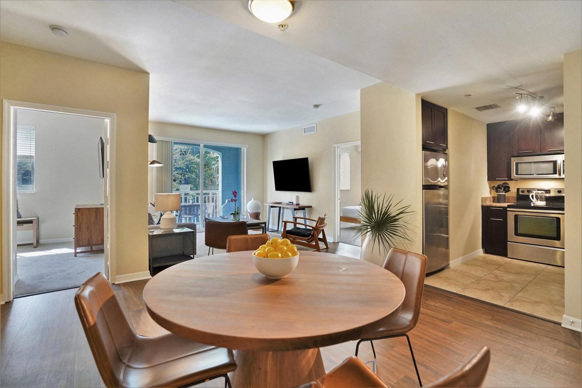 Dharma Home Suites South Miami At Red Road Commons Zewnętrze zdjęcie