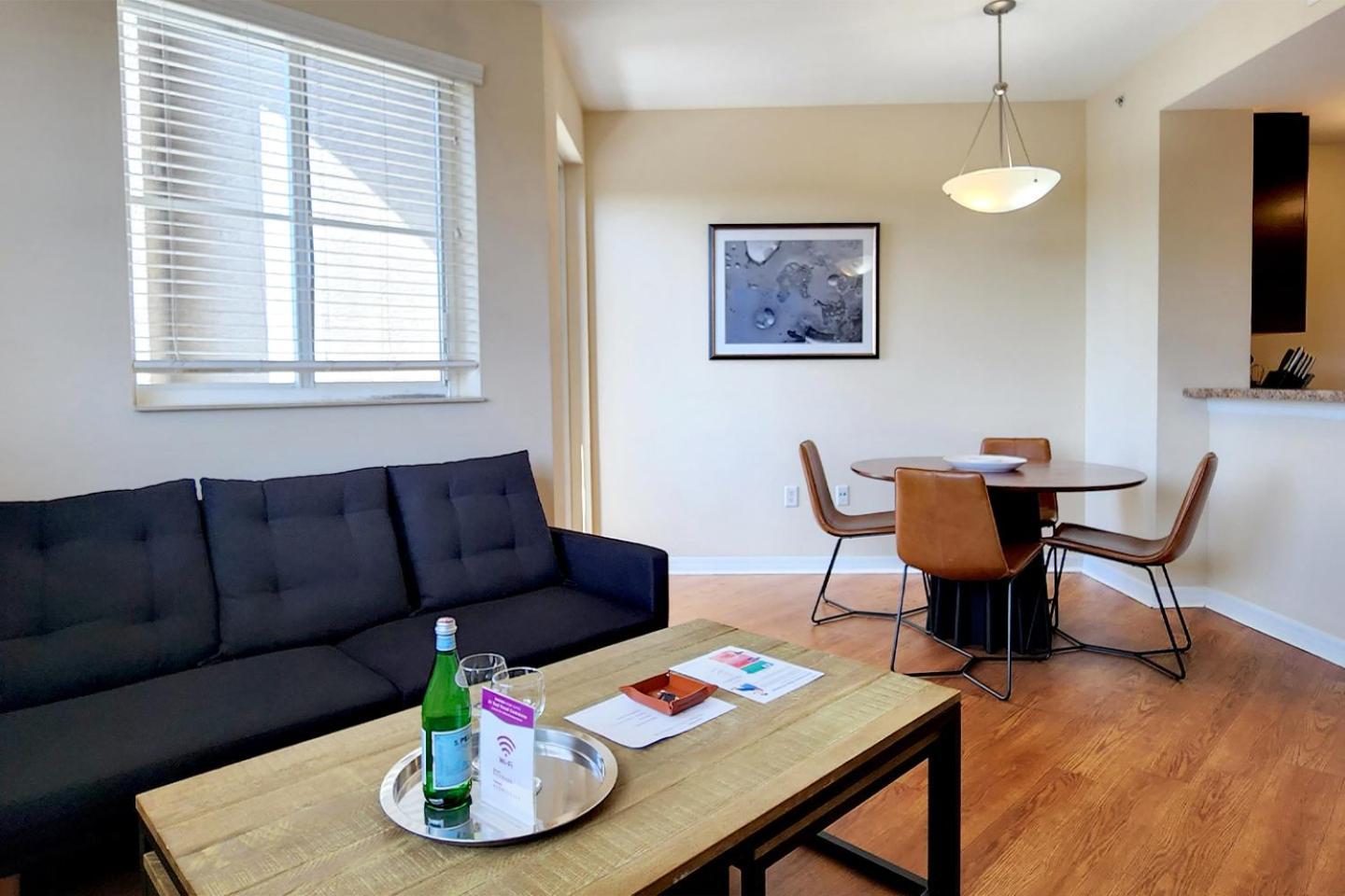 Dharma Home Suites South Miami At Red Road Commons Zewnętrze zdjęcie