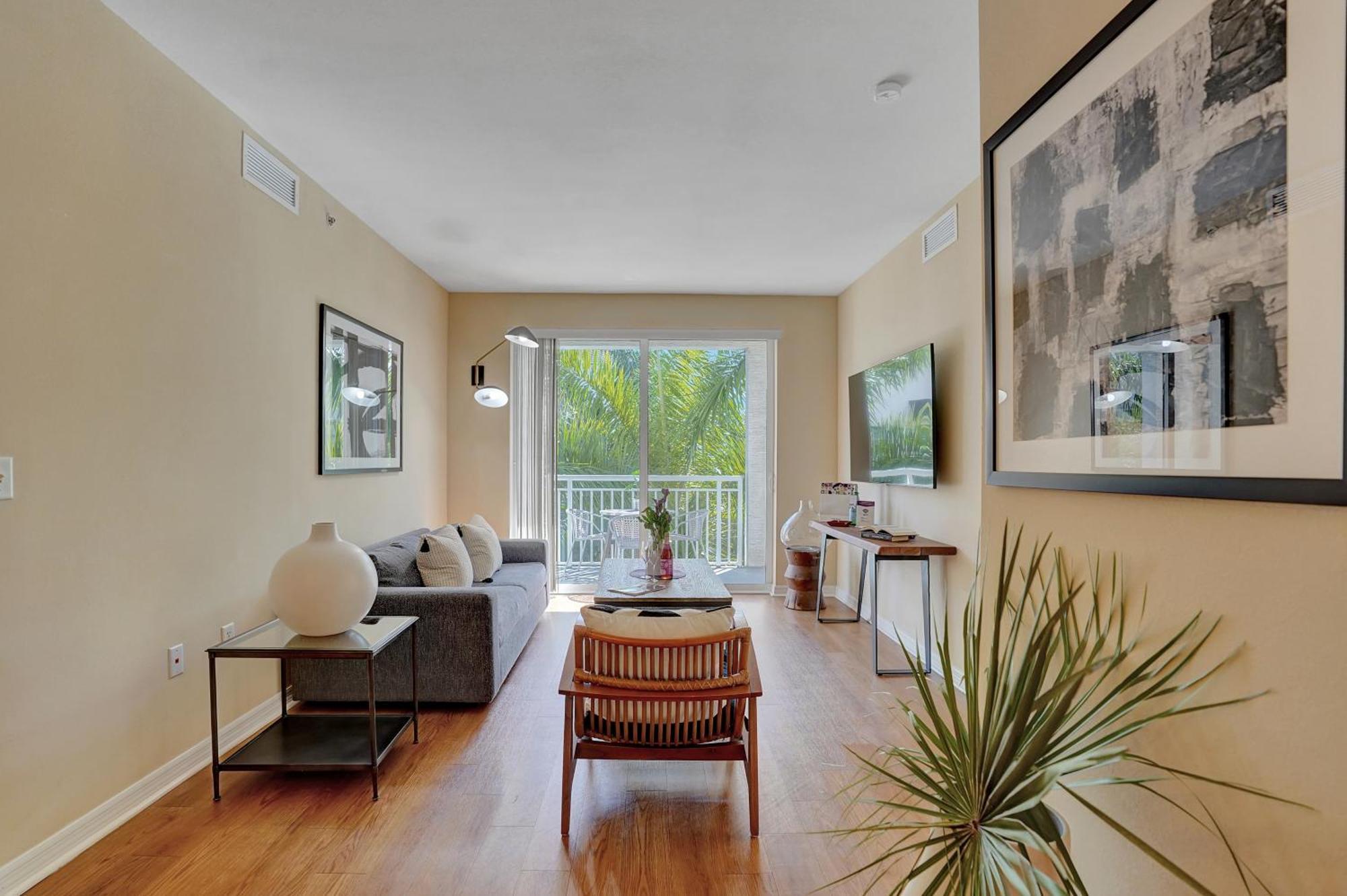 Dharma Home Suites South Miami At Red Road Commons Zewnętrze zdjęcie