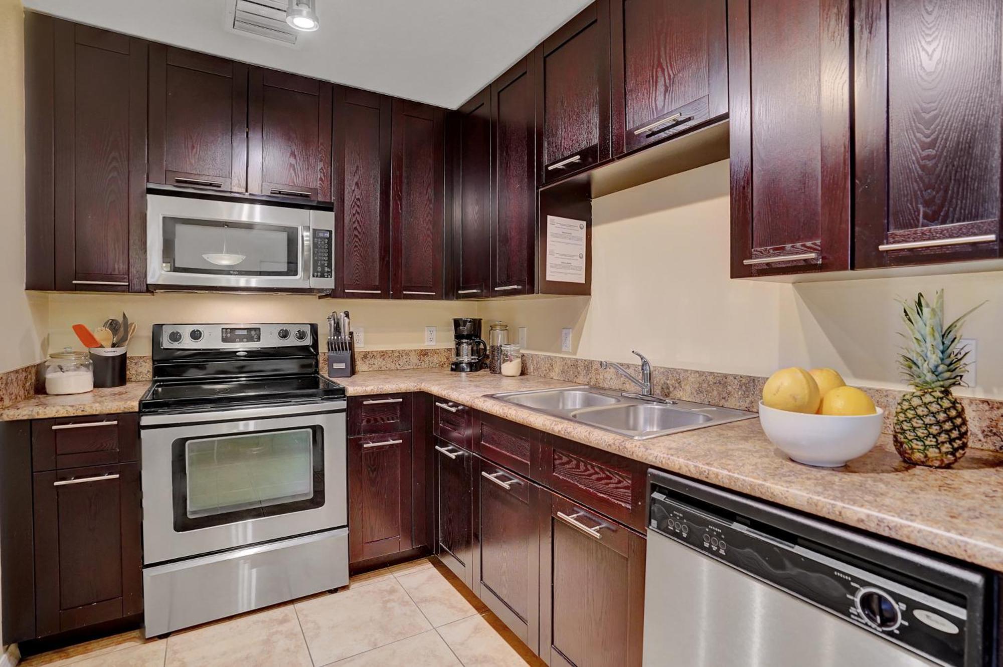Dharma Home Suites South Miami At Red Road Commons Zewnętrze zdjęcie